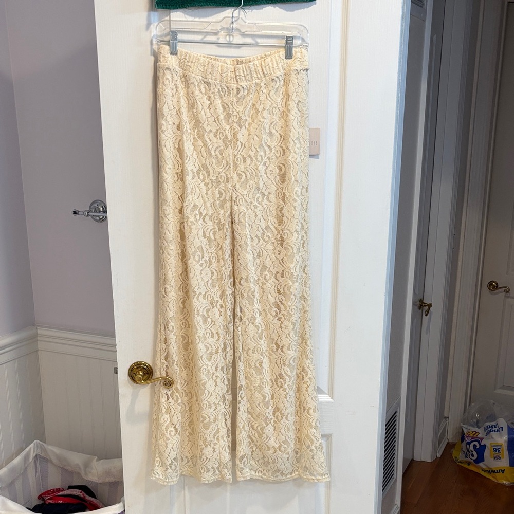 NWT Blu Pepper Cream Lace Pants